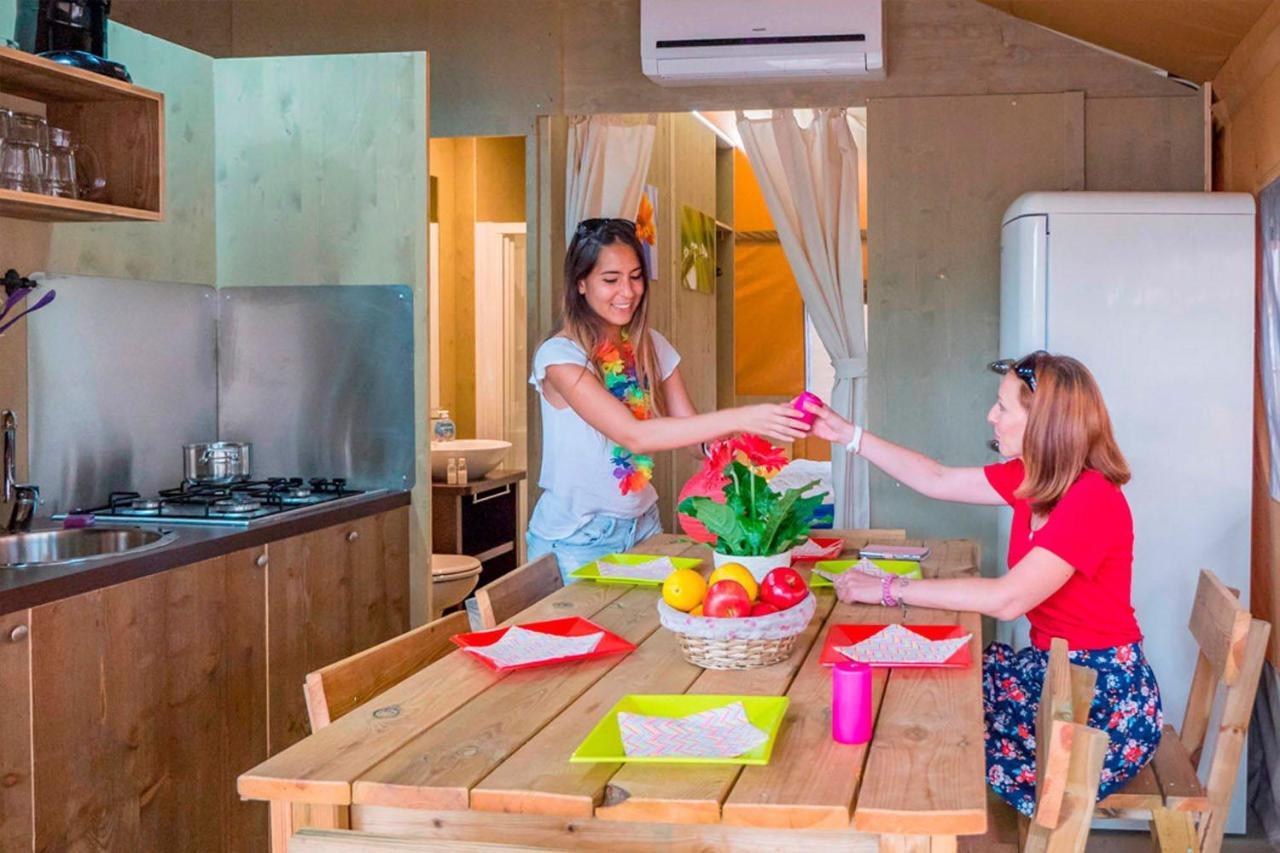 Vacanceselect Premium Lodge Polari Ровінь Екстер'єр фото